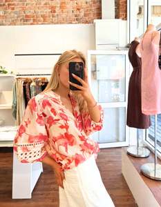 Arin Button Down 3/4 Sleeve Top in Pink Floral