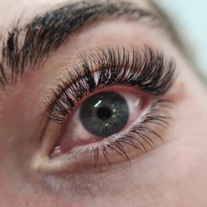 Bottom Lash Extensions (15 min) Karmic Lash