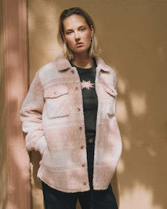 Volcom: Volcom Silent Sherpa Jacket Champagne Gold