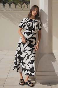 Stories Be Told: Stories Be Told Stage Maxi Dress Black Ivory Print