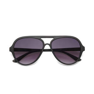 Sunglasses: Okkia Alessio Black/Black Sunglasses