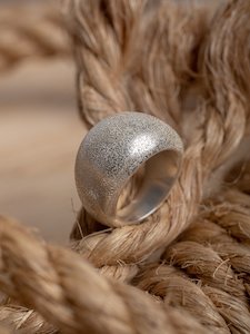 Products: PRECIOUS PRESENCE Ring - Katerina Boutique