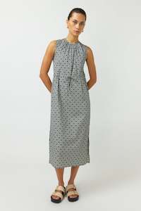 Ss24 Into The Desert: Star bloom shift dress