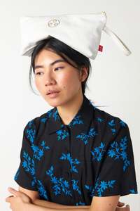 Accessories: Clutch bag