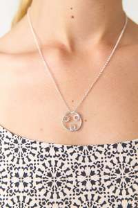 All: Huddle necklace