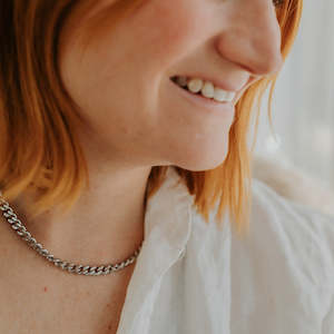 Necklaces: Chunky Curb Chain