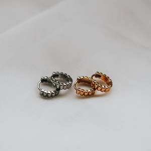 Mini Ribbed Hoops