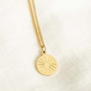 Circle Daisy Necklace
