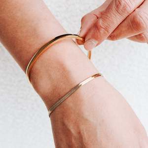 Bracelets: Oval Bangle + Bracelet Bundle