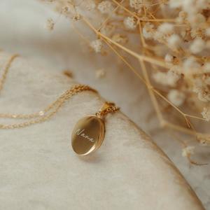 Handstamped Necklaces: Oval Locket
