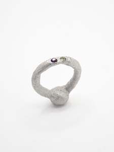 Clothing Accessories: Standing Ring ~ Silver, Periodt & Amethyst