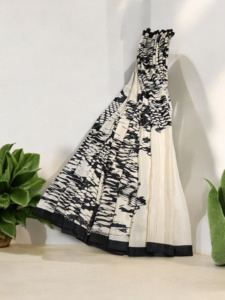Products: Classic Creamy Off White with Black Silk Saree – Kaysons