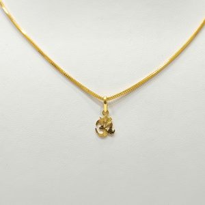 Products: 22ct Gold Om Pendant – Kaysons