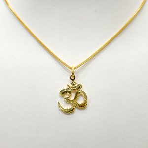 22ct Gold Om Pendant – Kaysons