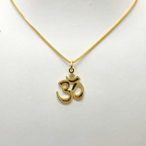 22ct Gold Om Pendant – Kaysons