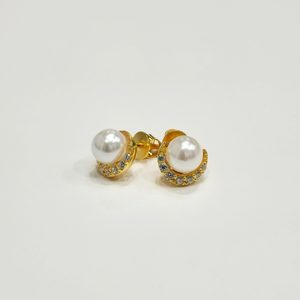 22ct Gold Pearl Stud Earrings – Kaysons