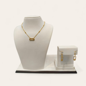 Products: 22ct Messika Necklace Set – Kaysons