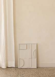 Art: Lucas / Off White