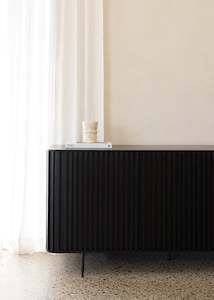 Cabinet: Linea Sideboard / Black