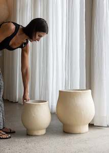 Homewares: Tas Pot / Light Beige