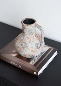 Vases: Terracotta Vase With Handles / Speckled Beige