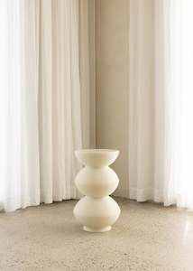 Bubble Side Table / Eggshell