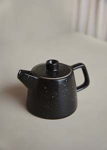 Ageng Tea Pot / Speckled Black