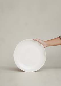 Biyung Plate 30cm / Speckled White