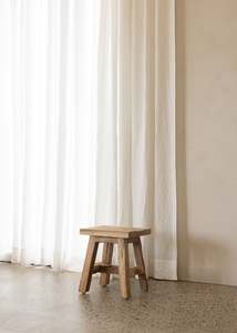 Bapak Stool / Natural