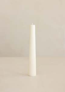 Tapered Lone Pillar Candle / Ivory