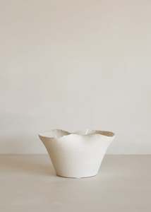 Homewares: Talia Vessel Low / Off White