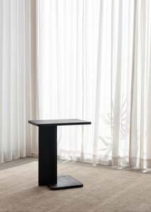 Tables: Kira Side Table / Black