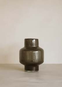 Adria Short Vase / Smoke