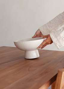 Homewares: Lara Pedestal Bowl / Speckled White