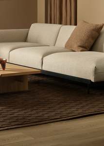 New: Hugo Floor Rug / Espresso