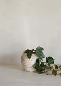 Nemu Antique Vase / Brown
