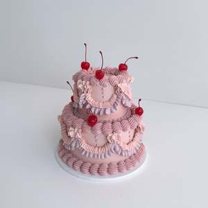 Petite two-tier vintage cake - Multiple flavors & colours
