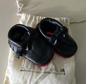 Little Dude And Little Miss Clearout: MOX Custom Made 'Red Soles' Soft shoe (S)