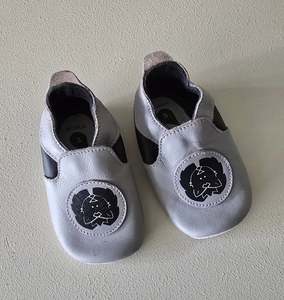 Little Dude And Little Miss Clearout: Bobux Softsole Shoes (S)