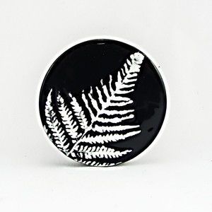 Keriblue Ceramics – Round Fern Wall Tile Keriblue Ceramics