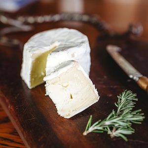 Products: Essence Kervella Cheese