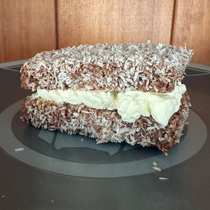 Lamingtons - 5 Piece Mixed Pack - 1.9g Carbs Keto Kink