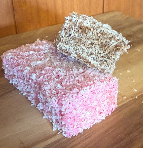 Products: Dairy Free Lamingtons - 5 Piece Pack - 1.6g Carbs Keto Kink