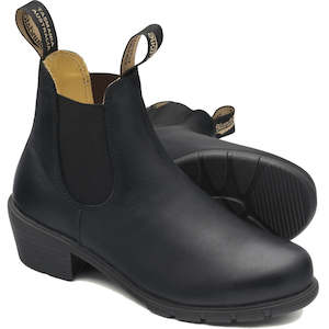 Heels: Blundstone Womens 1671 Low Heeled Black Ankle Chelsea Boot