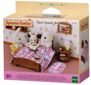 Sylvanian Families | Semi double bed