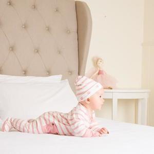 Lil Zippers: Li'l Zippers Pink Reversible Beanie RRP $19.99