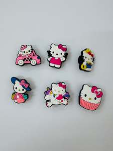 Ages 4 7 Years Old: Hello kitty shoe Charms