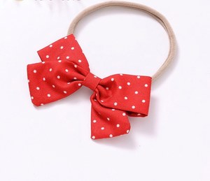 Head Bow: Baby Girls Headbands Bows Polka Dots.