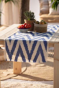 Waves Table Runner
