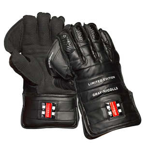 Wicket Keeping: Gray-Nicolls Limited Edition Black Wicket Keeping Gloves